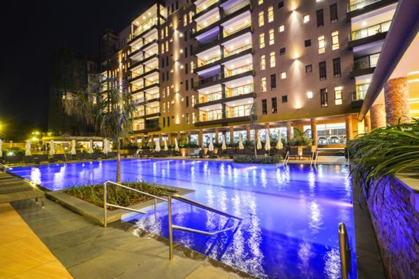 Speke Apartments Wampewo カンパラ エクステリア 写真