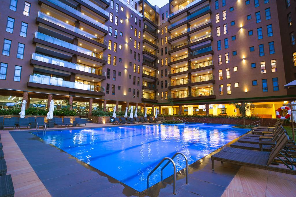 Speke Apartments Wampewo カンパラ エクステリア 写真