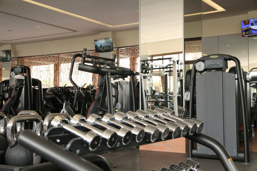 Speke Apartments Wampewo カンパラ エクステリア 写真