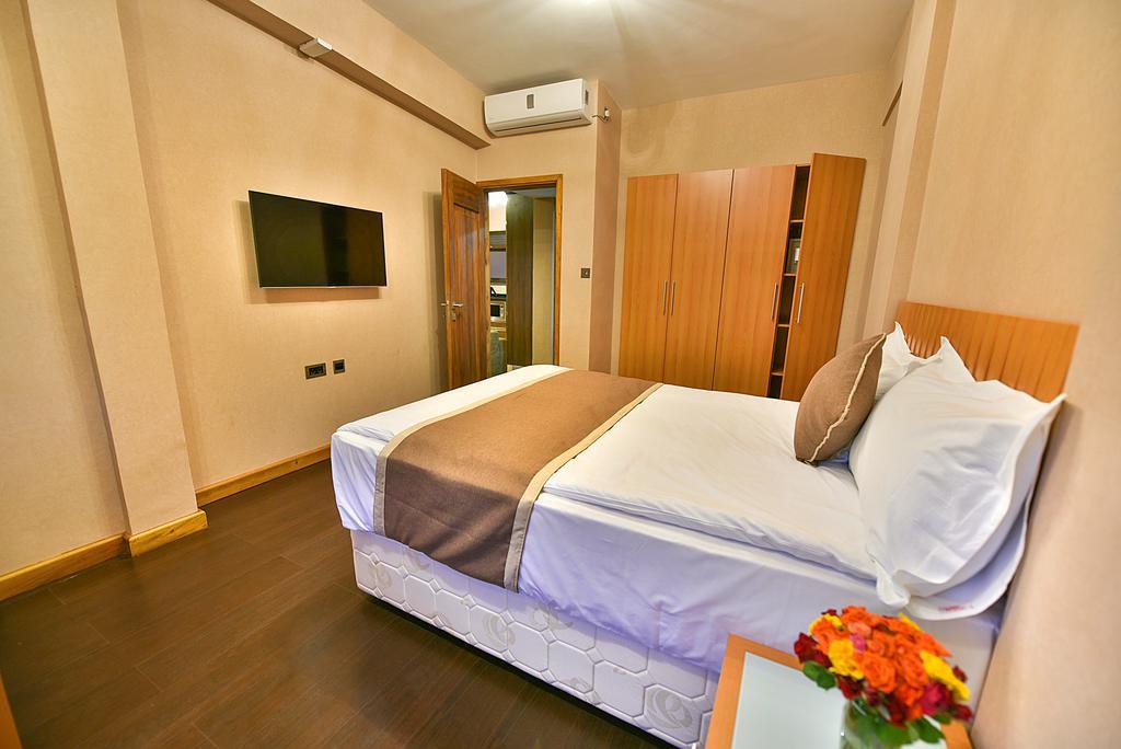 Speke Apartments Wampewo カンパラ エクステリア 写真